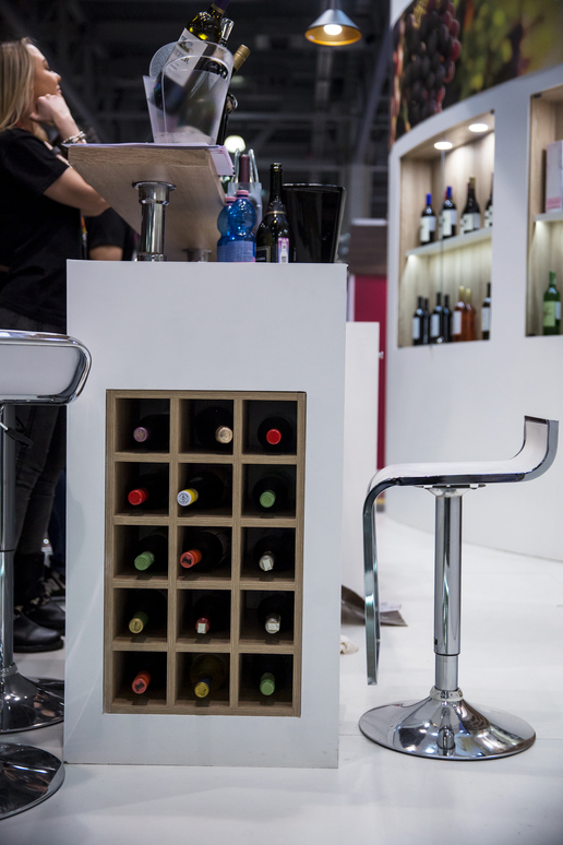 Simple Wine